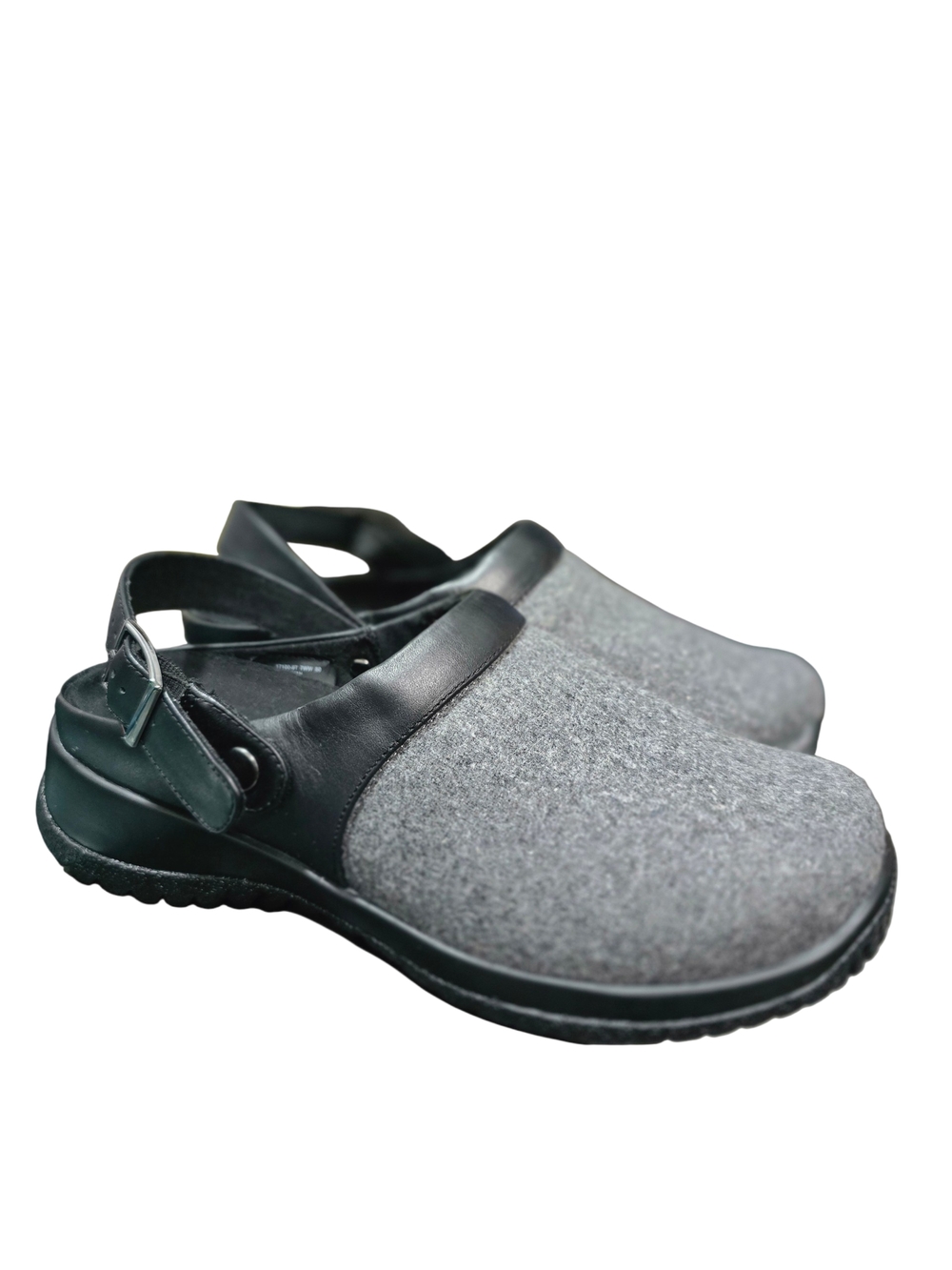 Drew Savannah Gray| Black Felt Slip-On Comfort Clogs with Leather Trim Size 7WW